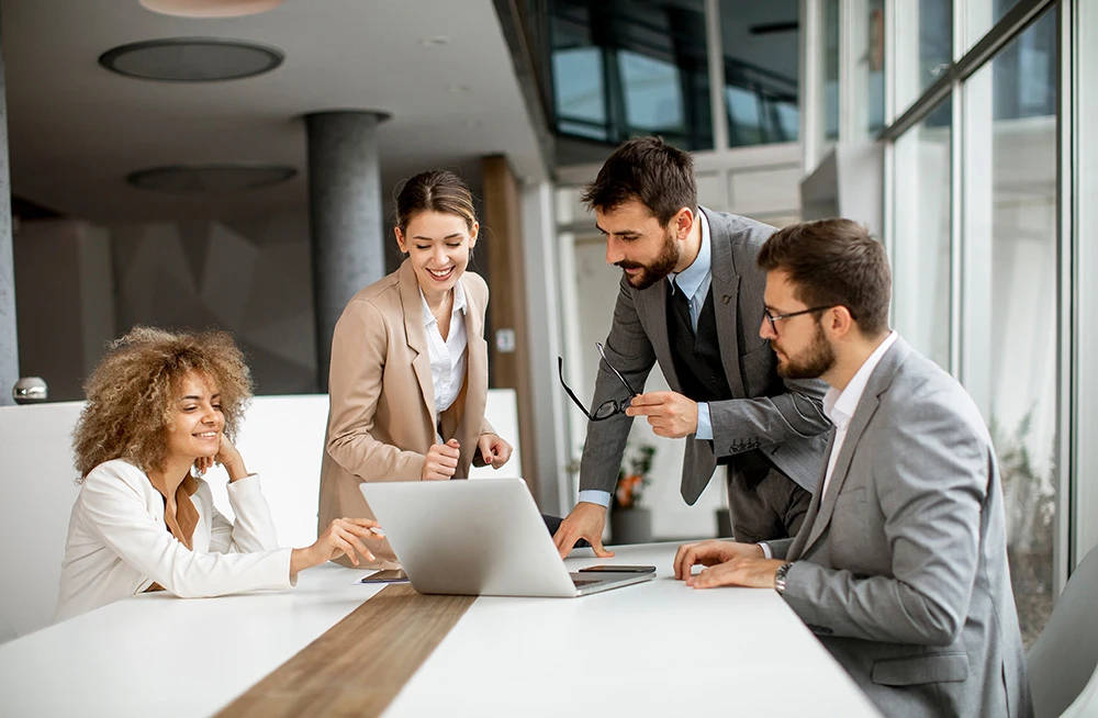 Google’da aranan değil, bulunan olun. Organik trafiğinizi artıracak teknik optimizasyon ve içerik haritalarıyla kalıcı yükseliş sağlayın.